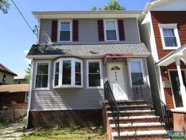 858 Lyons AVE, Irvington, NJ 07111