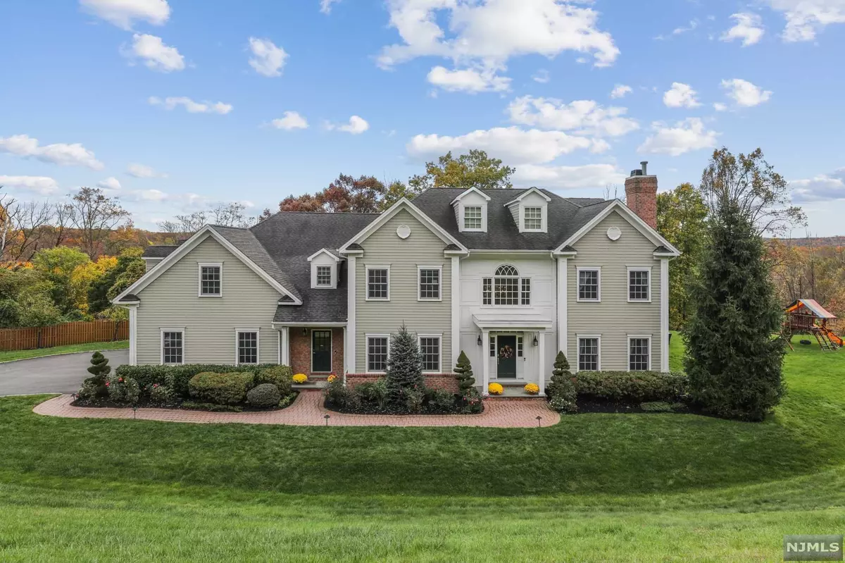 Chatham Township, NJ 07928,1 Kincaid LN