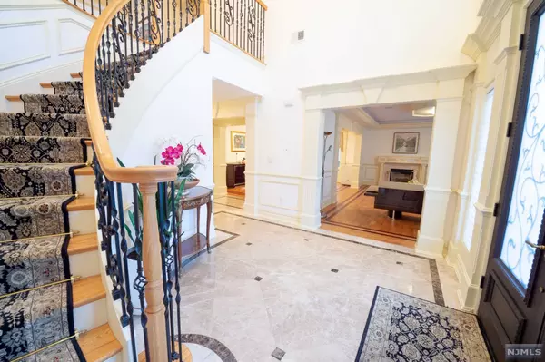 Fort Lee, NJ 07024,1366 Oleri TER