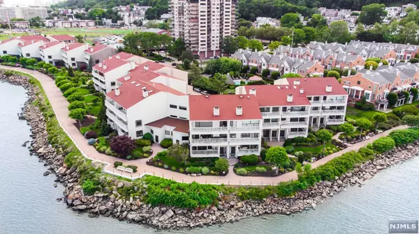 Edgewater, NJ 07020,1225 River RD #1C