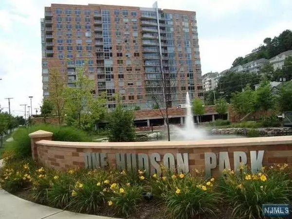 Edgewater, NJ 07020,307 Hudson PARK