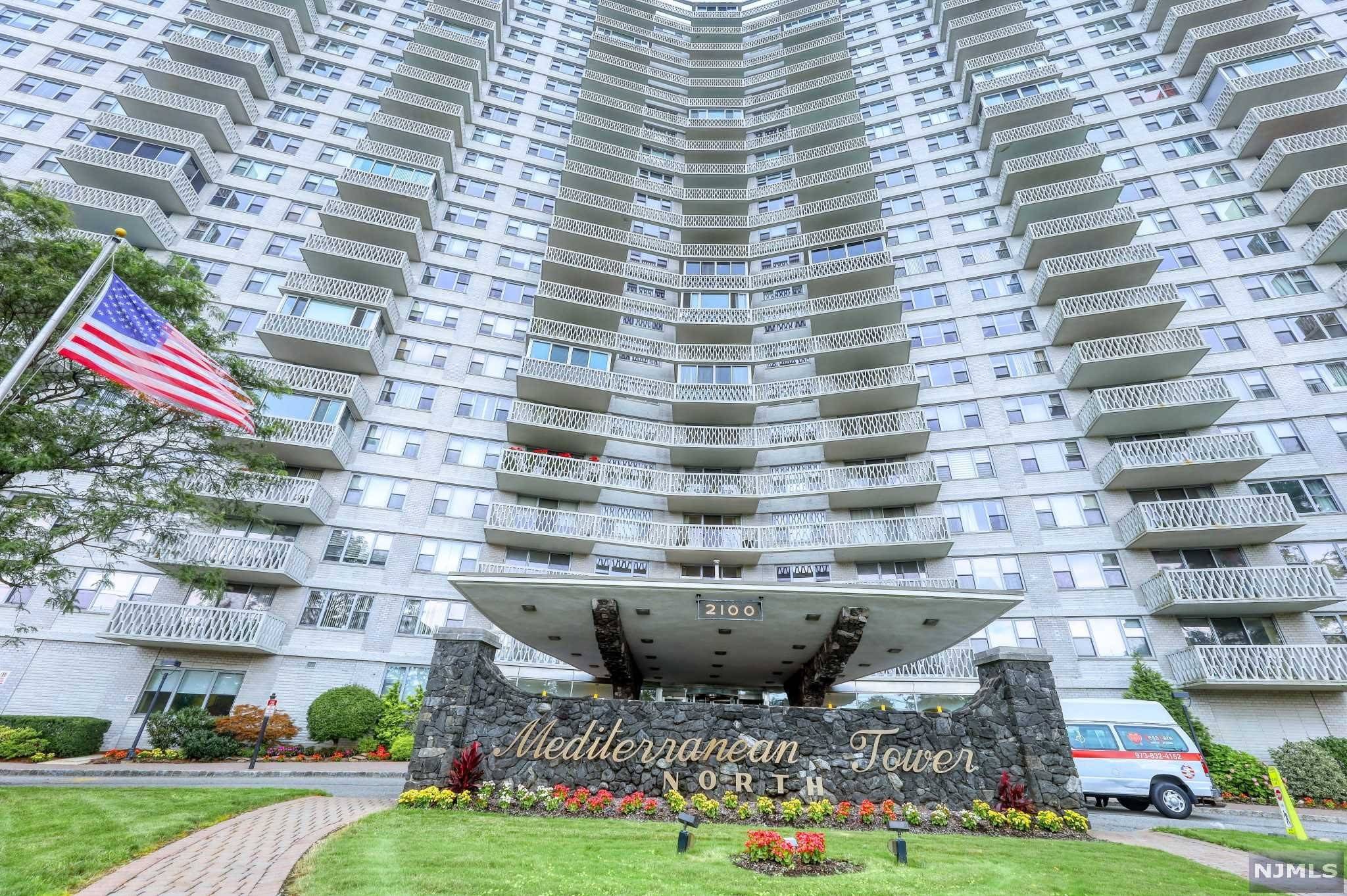 Fort Lee, NJ 07024,2100 Linwood AVE #23U