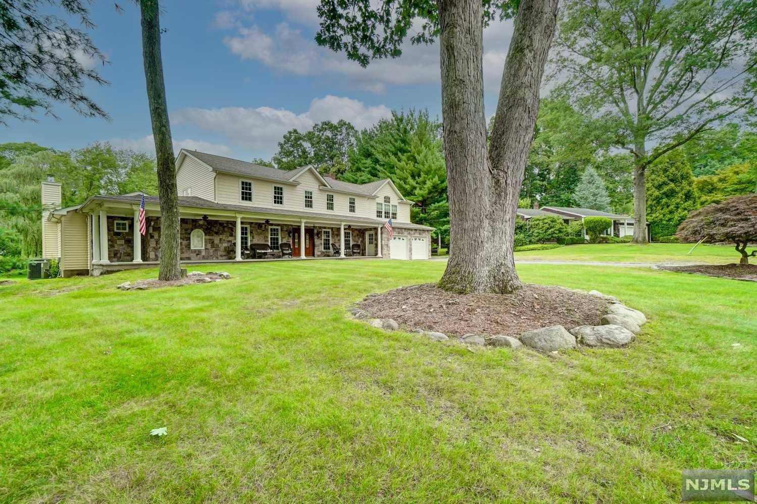 River Vale, NJ 07675,515 Bernita DR