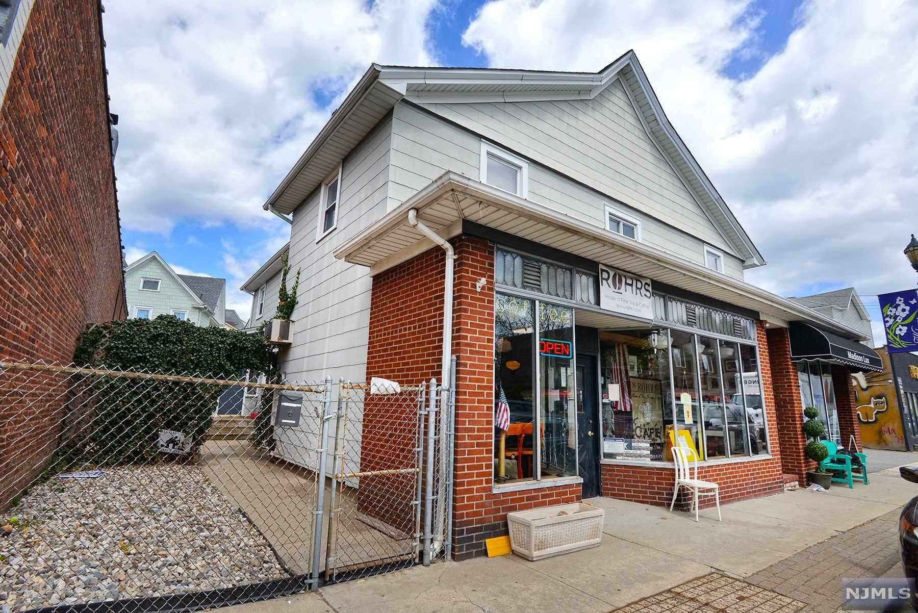 16 E Madison AVE, Dumont, NJ 07628