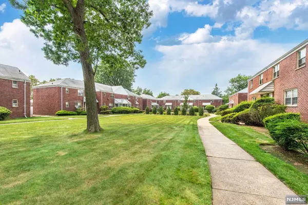 Fort Lee, NJ 07024,1241 Anderson AVE #37