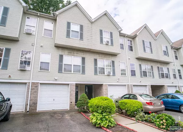 37 Carmella, Newark, NJ 07104