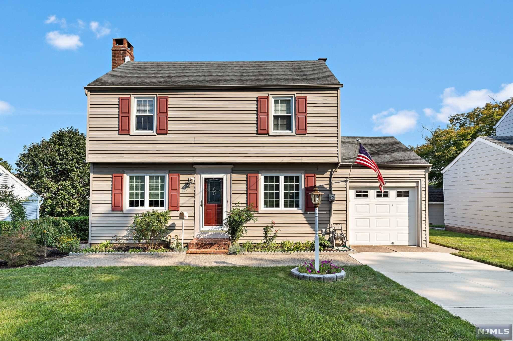 55 Burlington RD, Clifton, NJ 07012