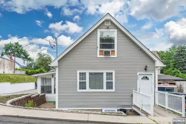 422-424 Kearney ST, Paterson, NJ 07522