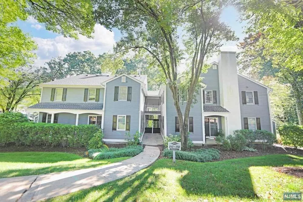 Bernards, NJ 07920,144 Countryside DR #144