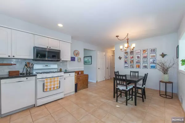 Clifton, NJ 07014,43 Princeton ST