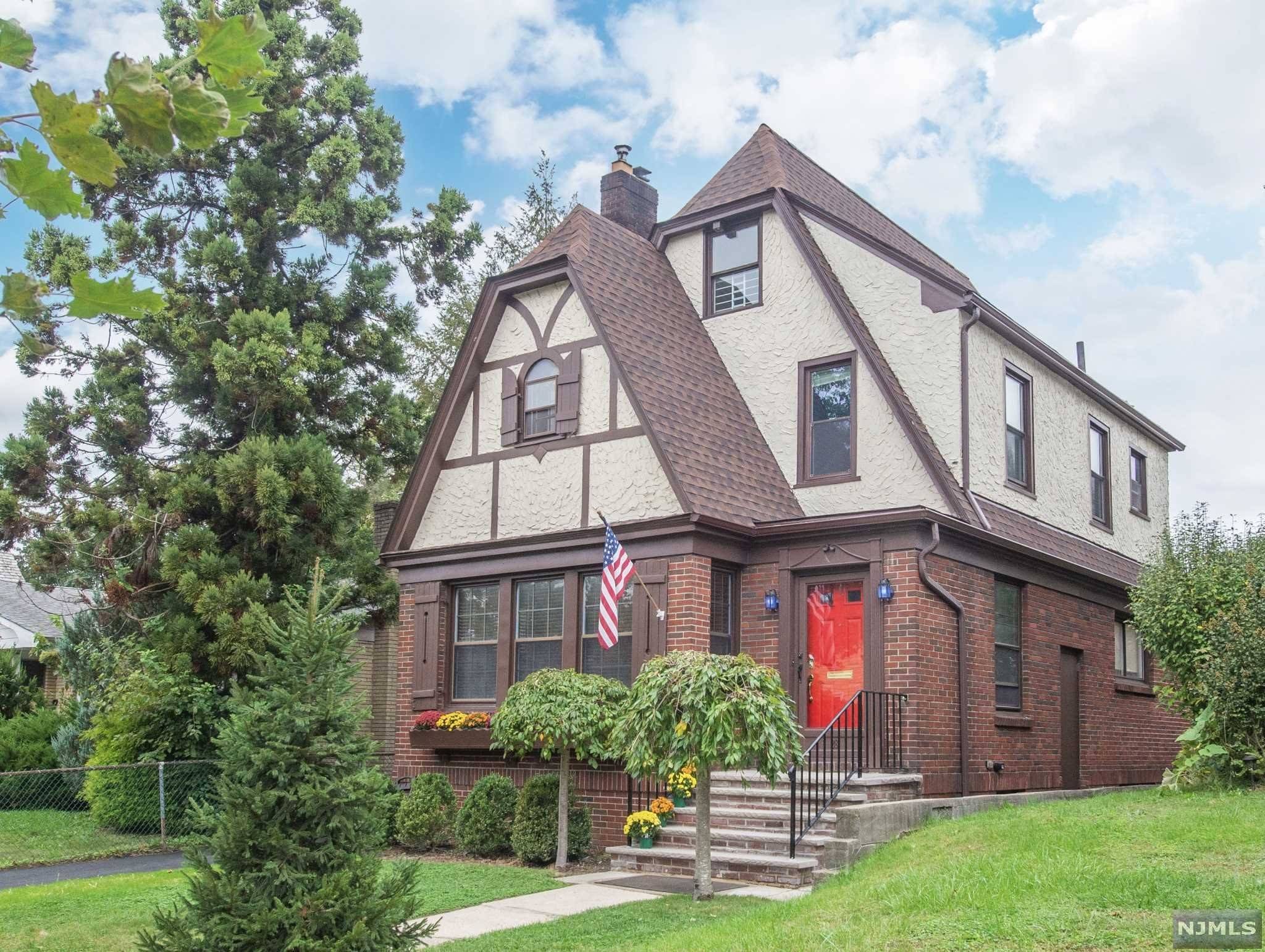 28 Ridgewood AVE, Glen Ridge, NJ 07028