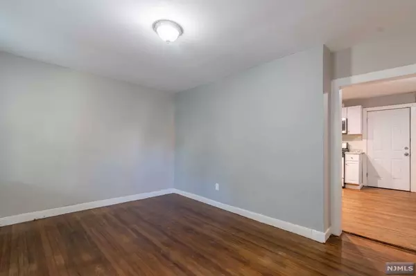 Orange, NJ 07050,322 Elizabeth ST