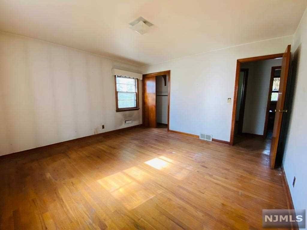Fair Lawn, NJ 07410,36-15 Northern DR