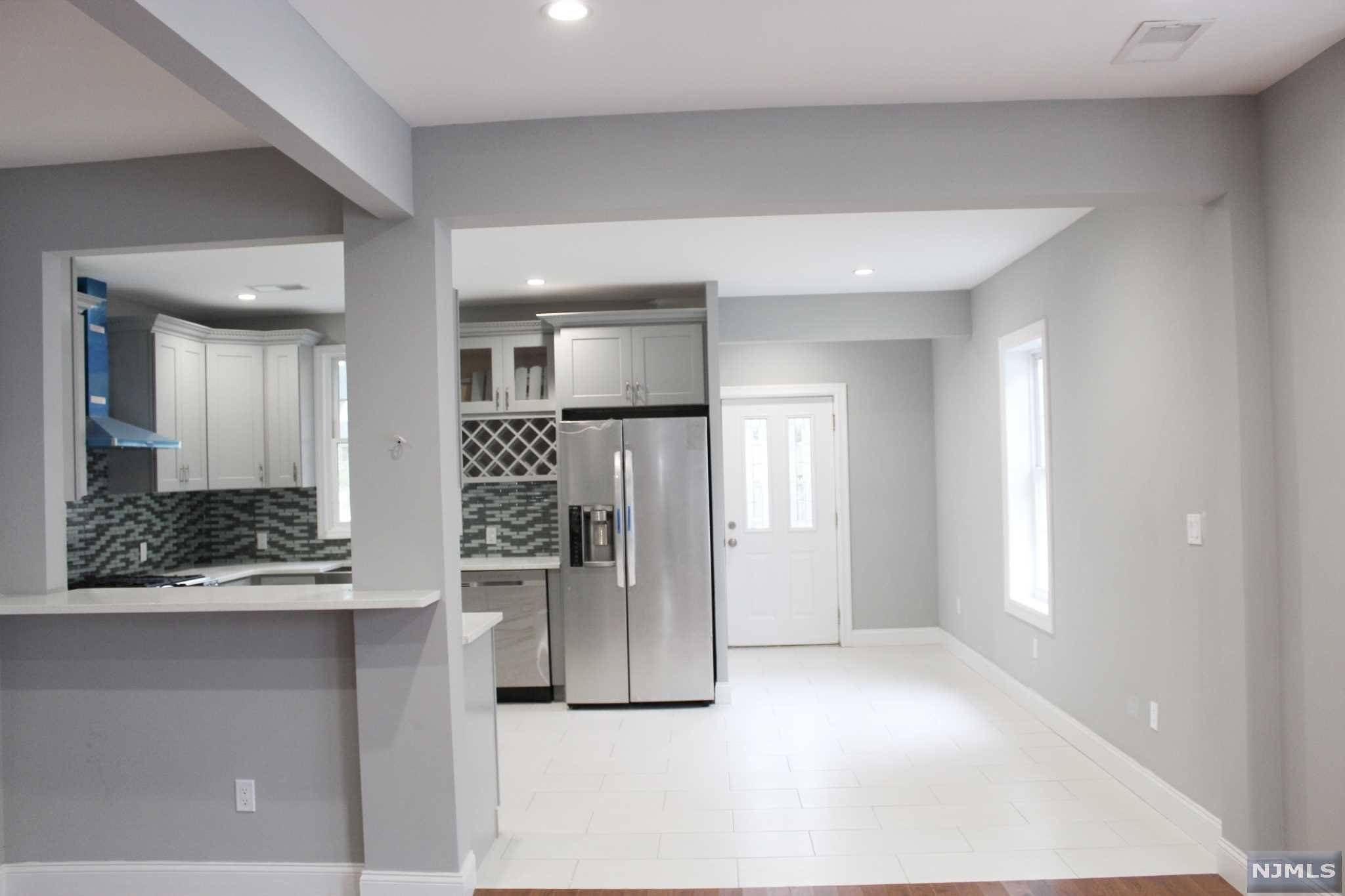 Englewood, NJ 07631,36 Oakland ST