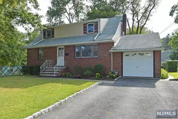 Emerson, NJ 07630,123 Orchard AVE