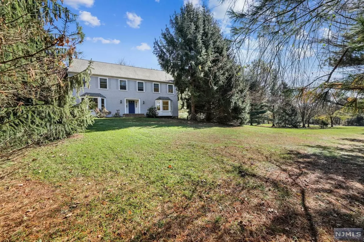 Clinton Twp, NJ 08801,147 Lilac DR