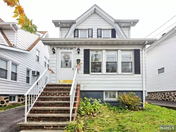 Cliffside Park, NJ 07010,578 Oregon AVE