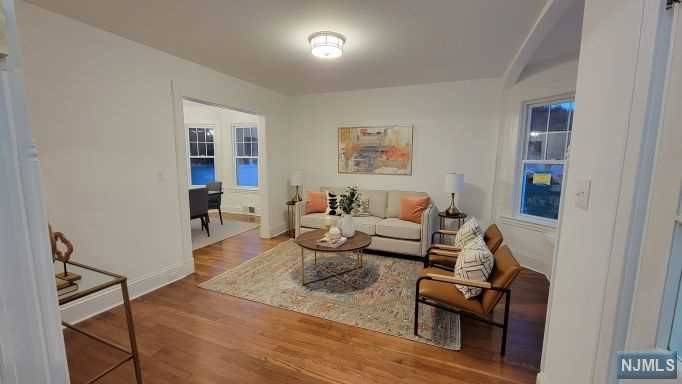 Hasbrouck Heights, NJ 07604,217 Raymond ST