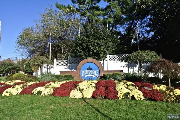 104 Rutledge CT, Edgewater, NJ 07020