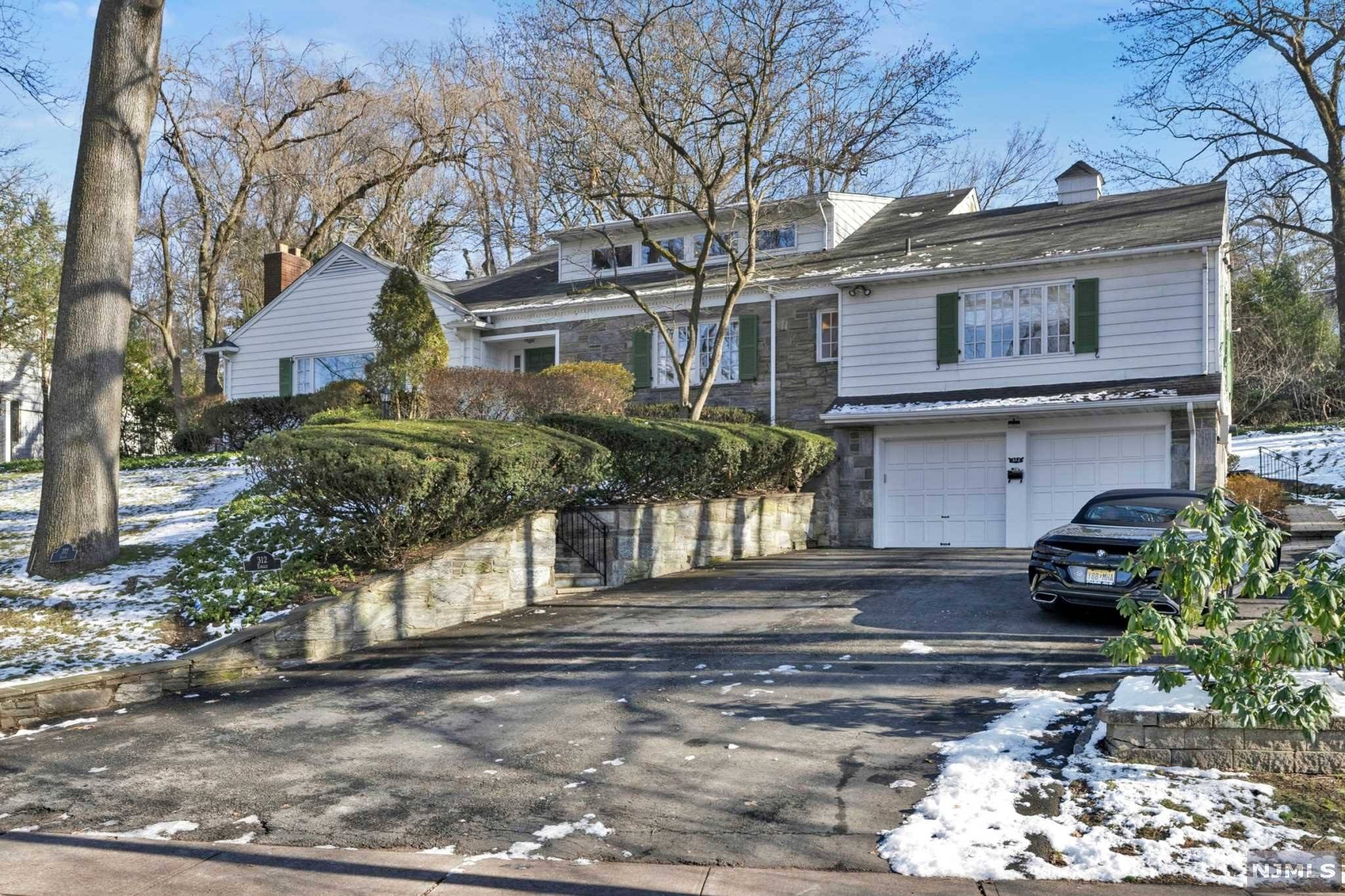 Tenafly, NJ 07670,312 Engle ST