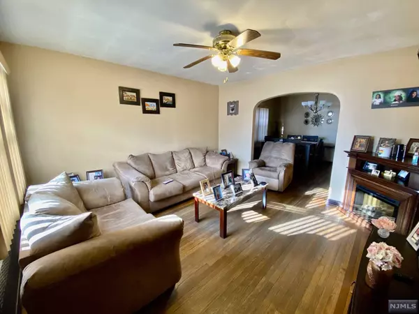 Paterson, NJ 07514,223-225 4th AVE