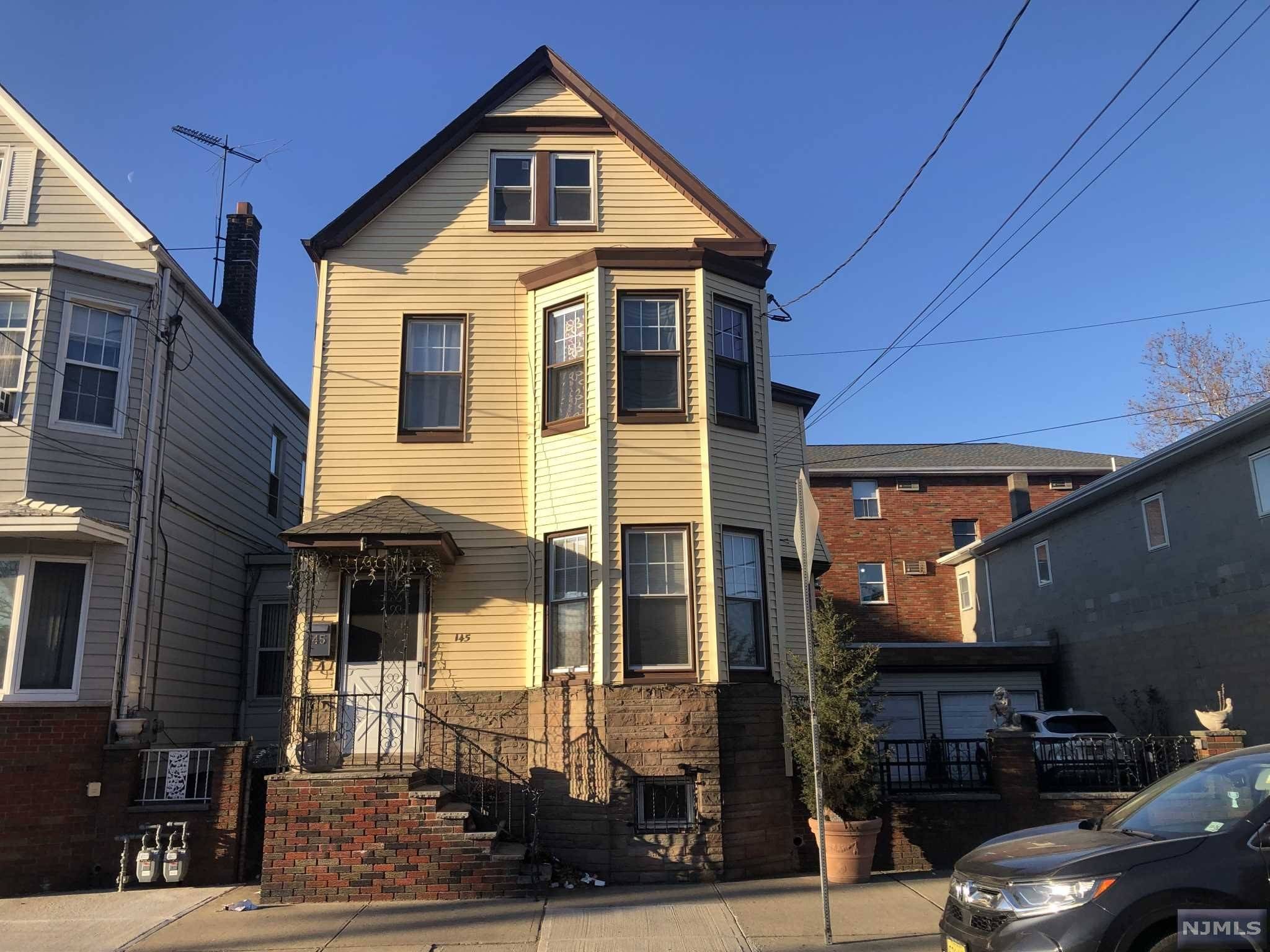 Newark, NJ 07105,143-145 Magazine ST