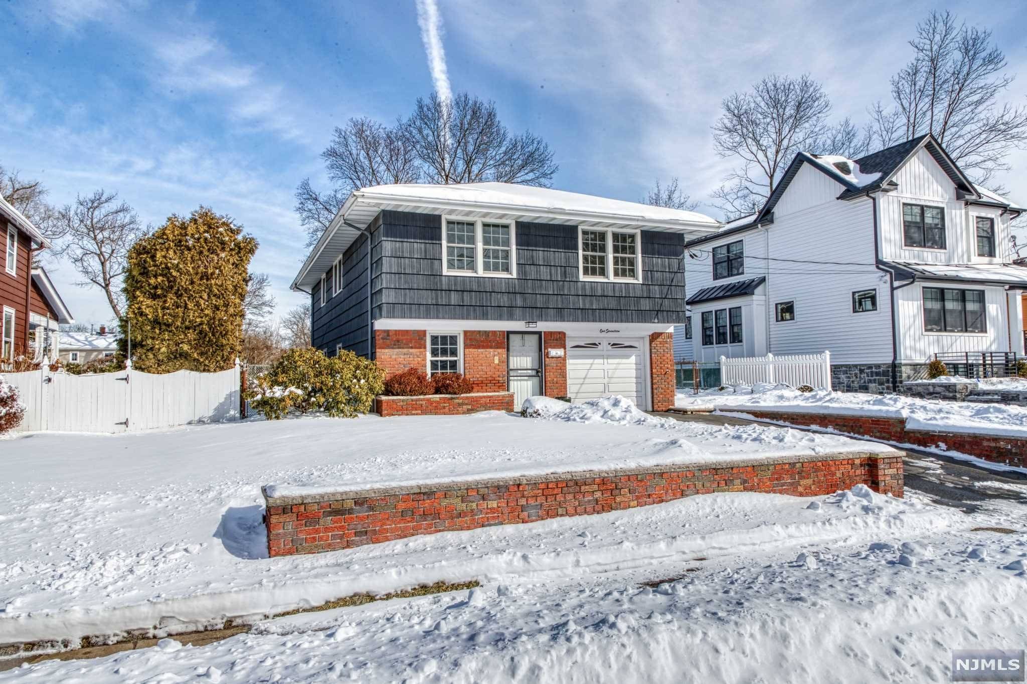 Cresskill, NJ 07626,117 Westervelt PL
