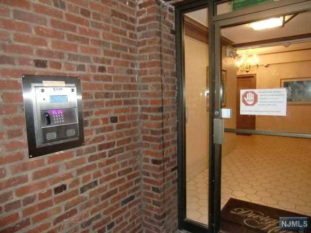 Englewood, NJ 07631,100 E Palisade AVE #C-4