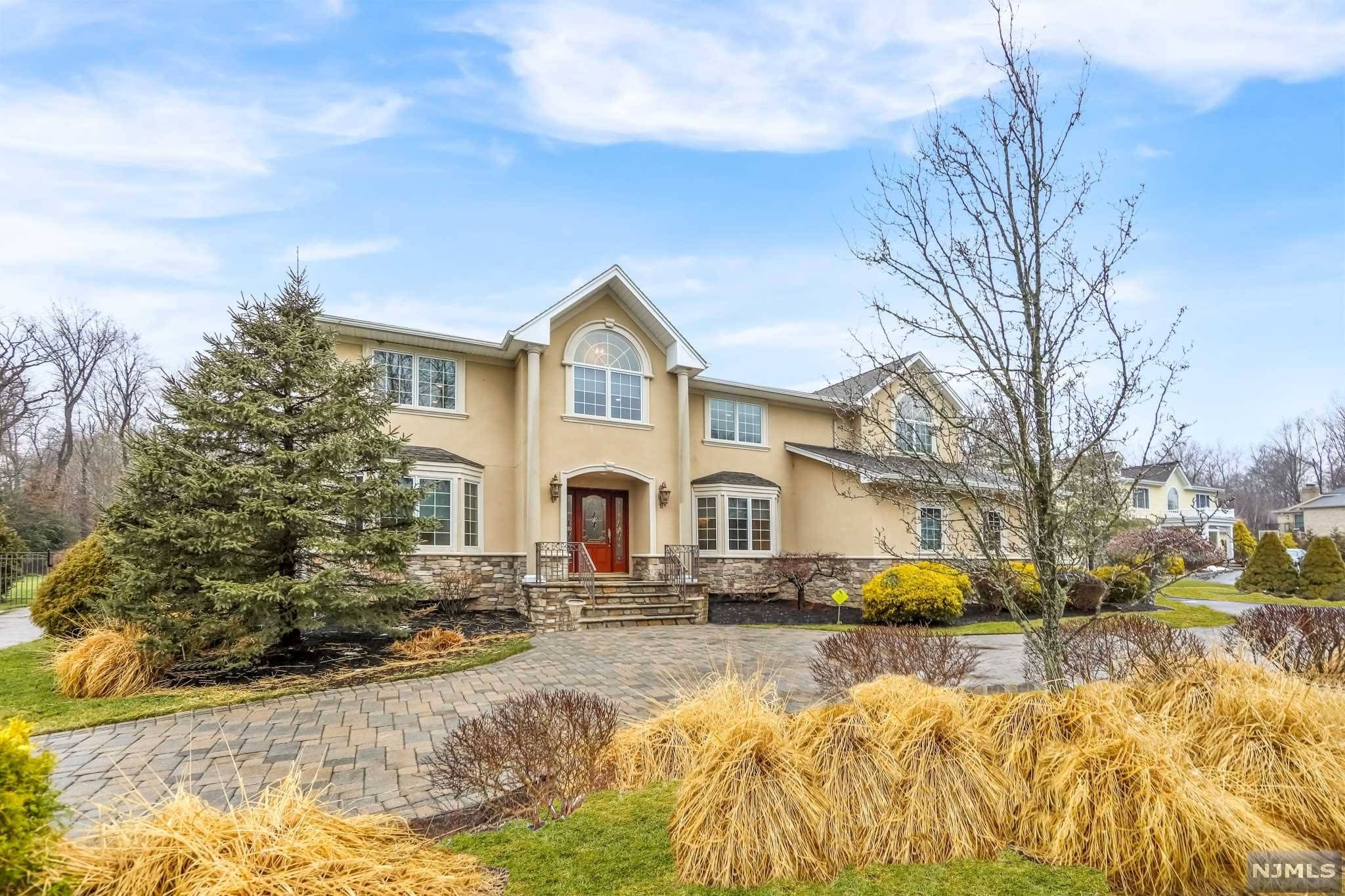 Old Tappan, NJ 07675,14 Wescott ST