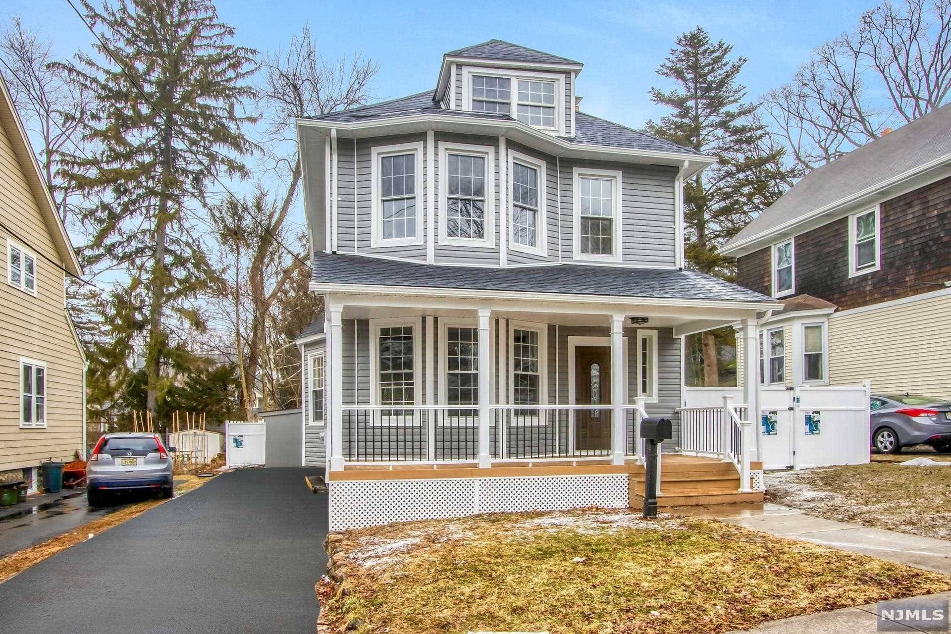 Hillsdale, NJ 07642,110 Large AVE