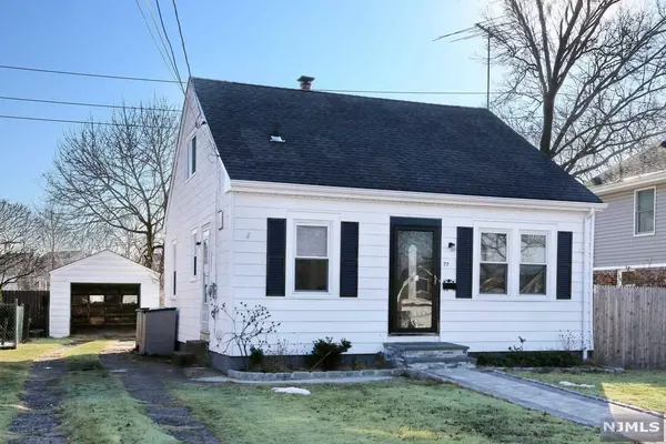 77 Bedford RD, Dumont, NJ 07628