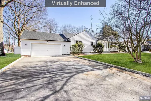 Norwood, NJ 07648,28 Garnett PL