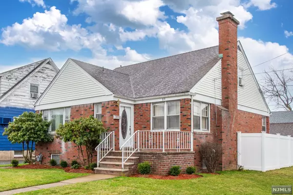 91 Bogert ST, Totowa, NJ 07512