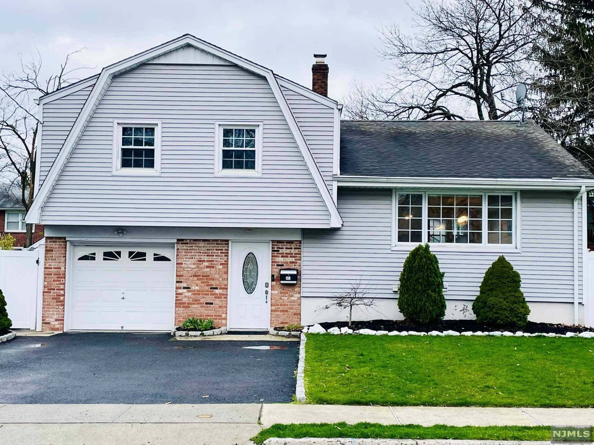 68 Brook ST, Bergenfield, NJ 07621