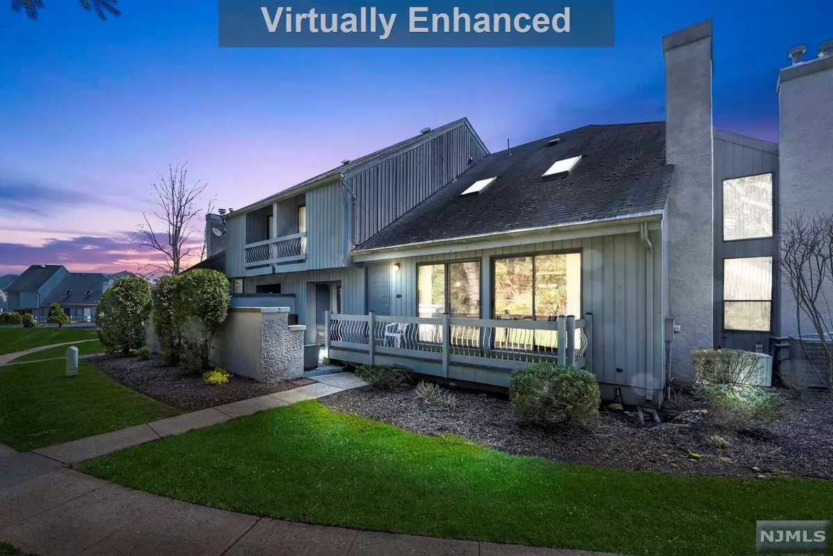 Edison, NJ 08820,39 Linda LN