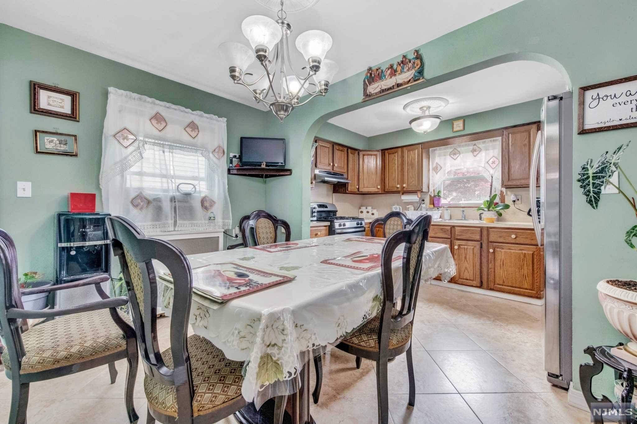 Hackensack, NJ 07601,472 Parker AVE