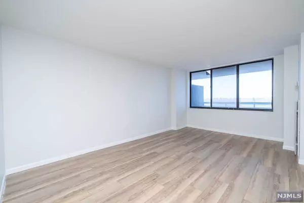 Secaucus, NJ 07094,1506 Harmon Cove Tower