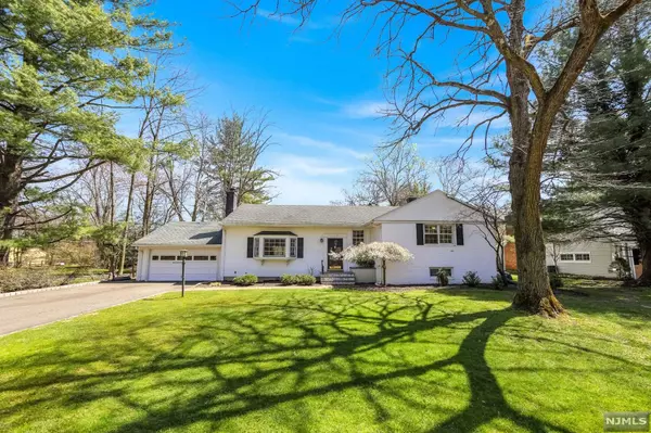 147 Bogerts Mill RD, Harrington Park, NJ 07640