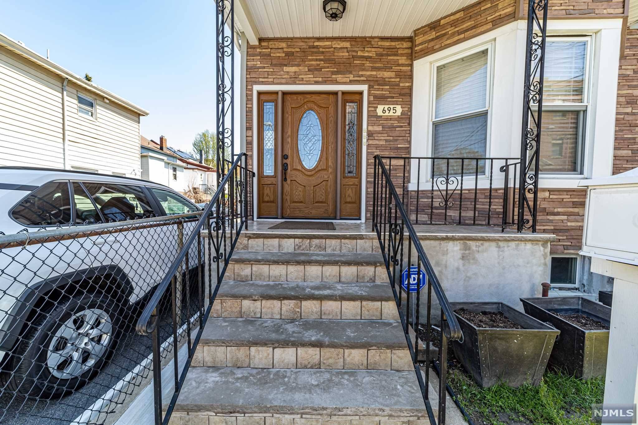 Paterson, NJ 07504,695 E 23rd ST