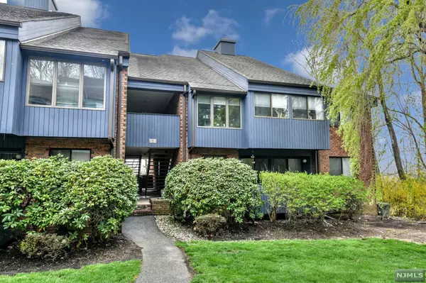 Mahwah, NJ 07430,260 Indian Hollow CT