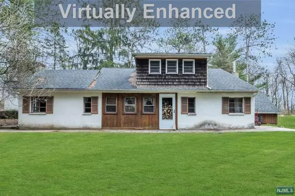 156 Buckhorn DR, White Twp, NJ 07882