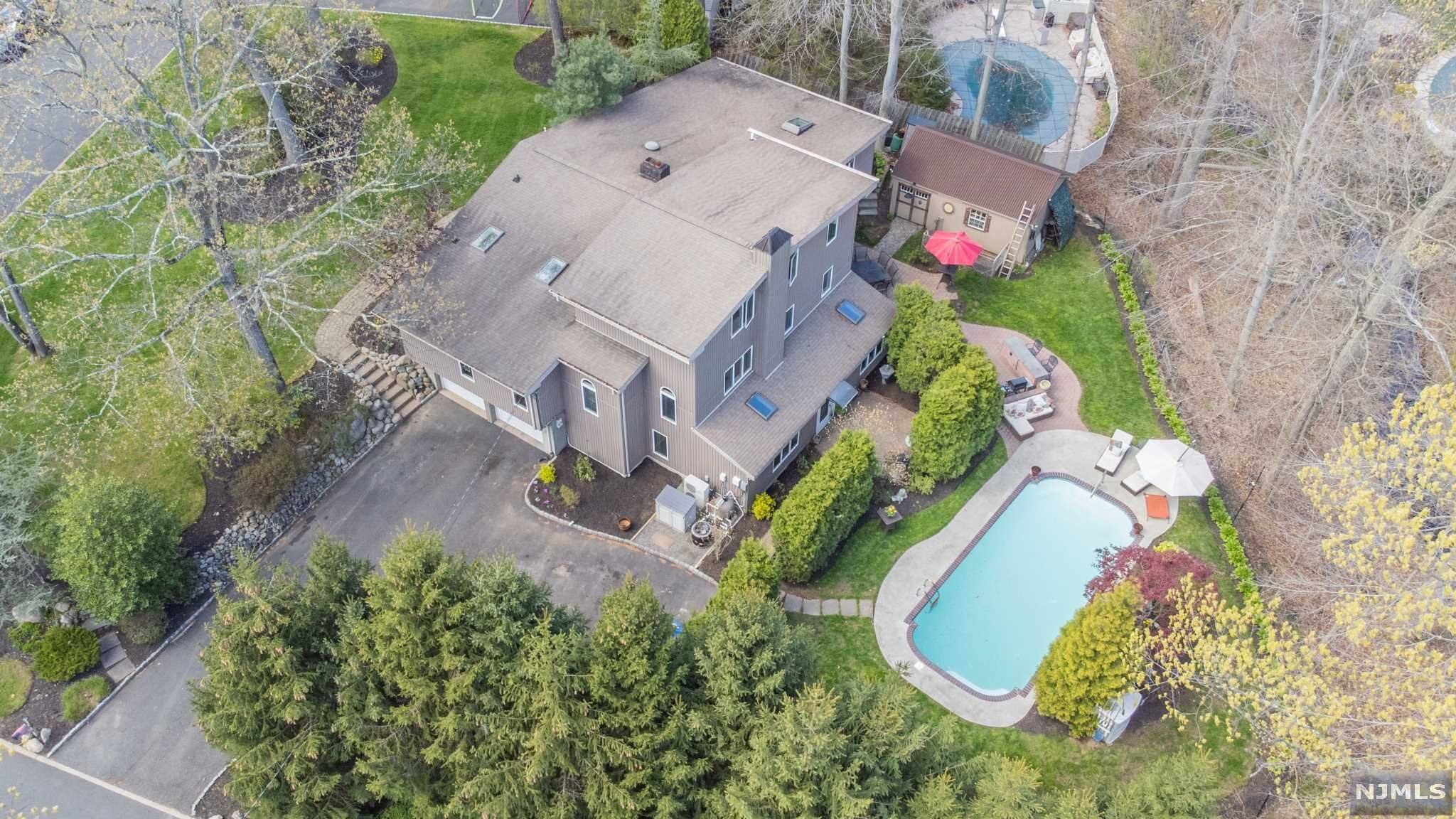River Vale, NJ 07675,727 Rolling Hill DR