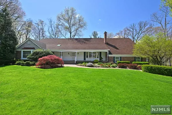 6 Stratford, Ho-ho-kus, NJ 07423