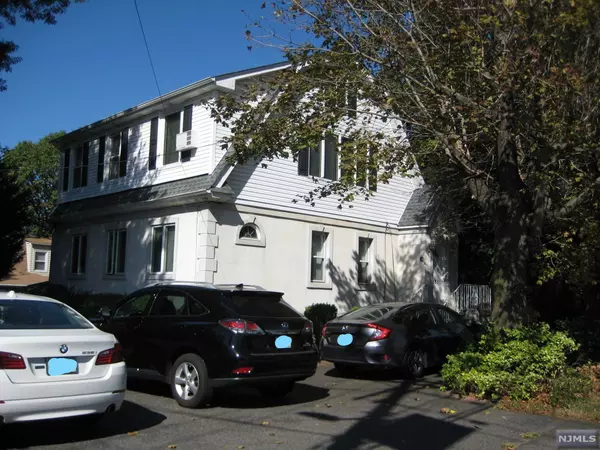 1585 Bergen BLVD, Leonia, NJ 07605