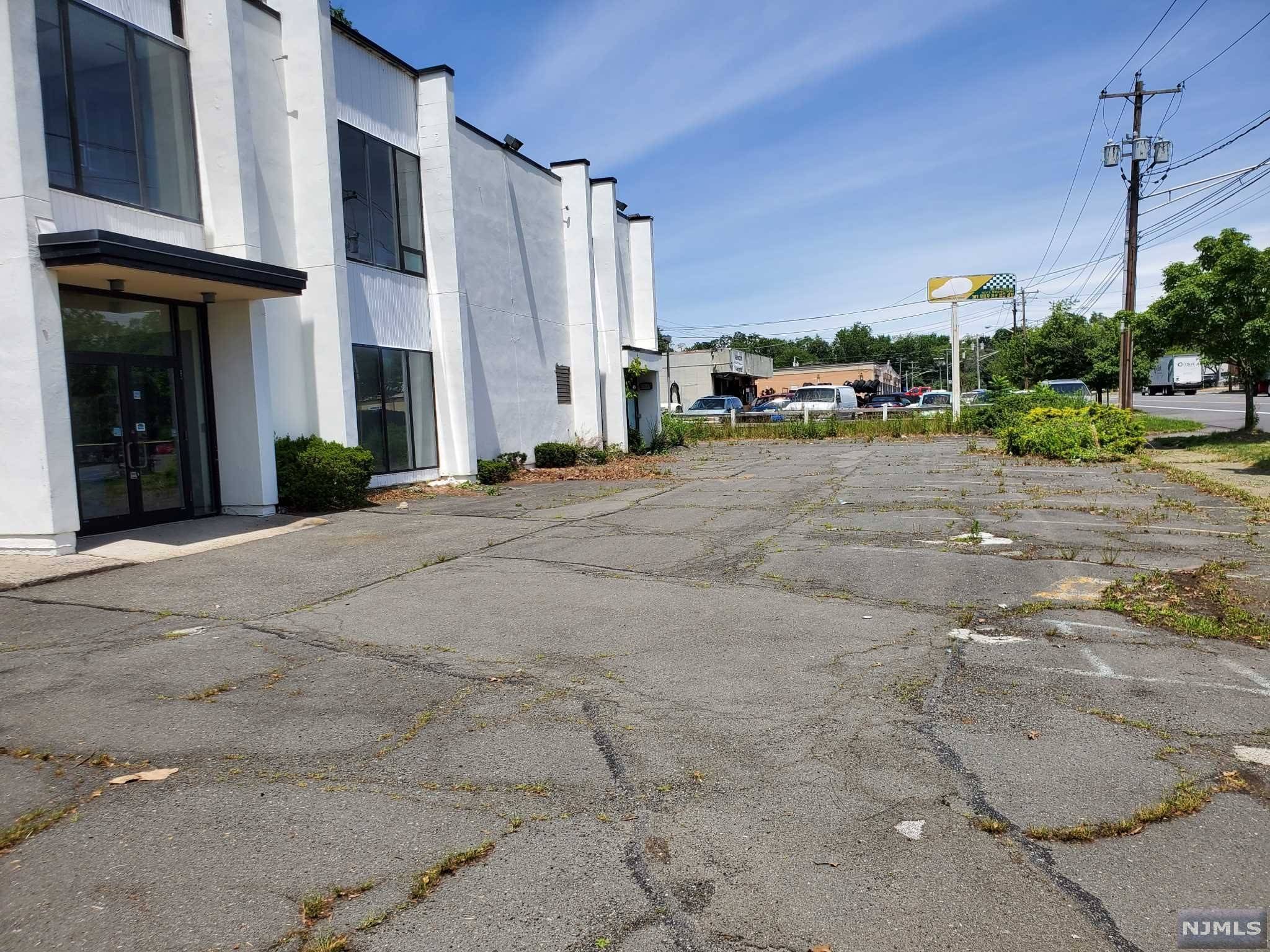 Tappan, NY 10983,16 Route 303 #2nd floor