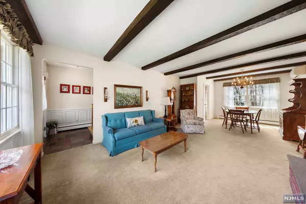 Airmont, NY 10901,13 Provost DR