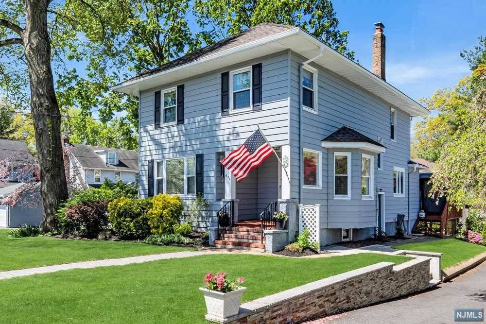 Westwood, NJ 07675,636 Lafayette AVE
