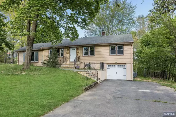 Wayne, NJ 07470,180 Oldham RD