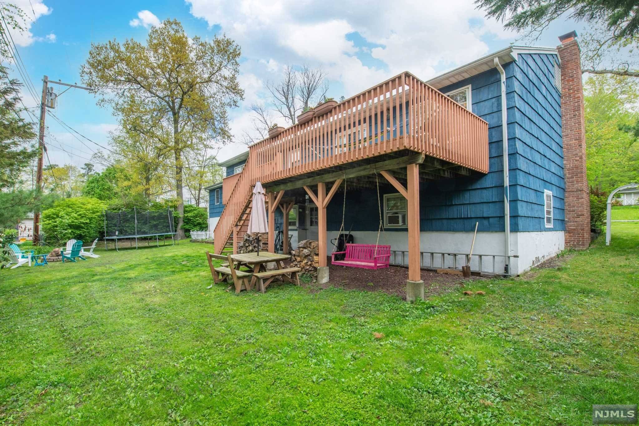 West Milford, NJ 07421,8 Forge RD