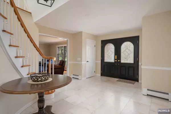 Montville Township, NJ 07045,1 Country Brook DR